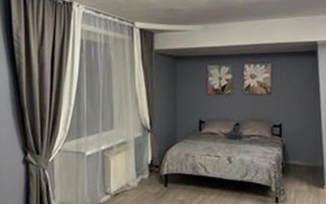 Квартира на Челюскинцев 14