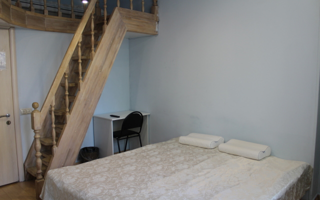 Avgust Kurskij Guesthouse