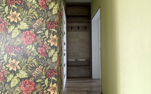 Yarkaya Na Oktyabryskoy 78 Flat