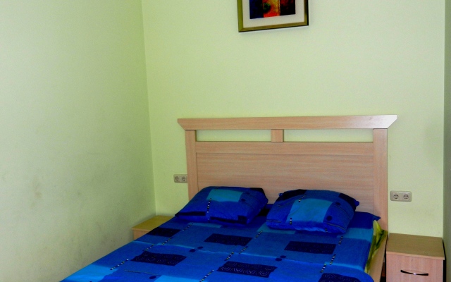 Na Ploschadi Respubliki Apartments