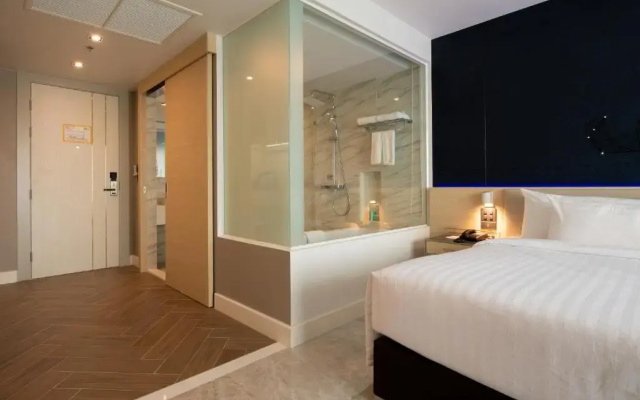 The Pattaya Discovery Beach Hotel Pattaya