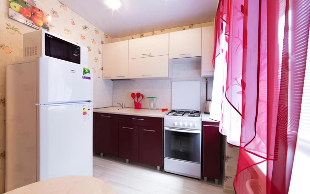 (2-Komnaty) V Tsentre U Parka Pushkina Flat