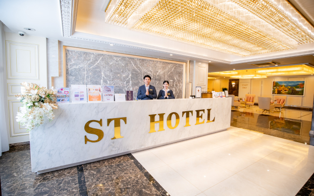 ST Hotel Wattay Airport