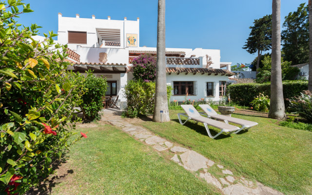 SUITES CORTIJO FONTANILLA Apart hotel