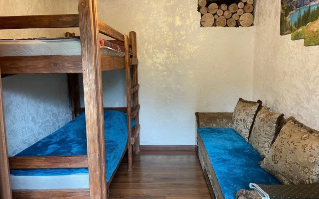 Частный дом двухэтажный коттедж