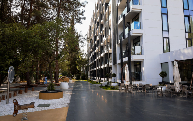 Lenina 217a S Basseynom Hotel