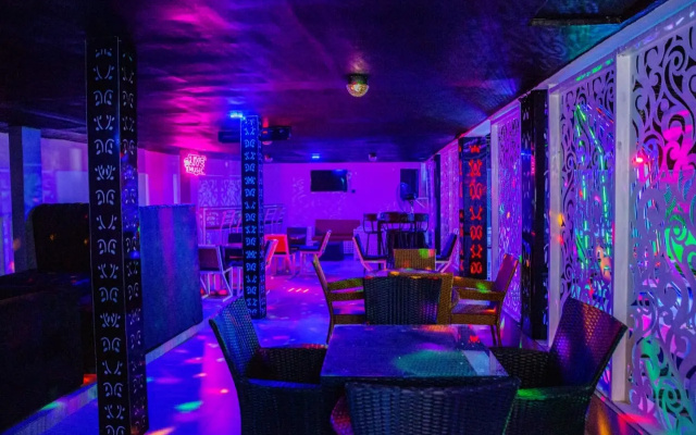 Отель Shugaland Lounge (Annex)