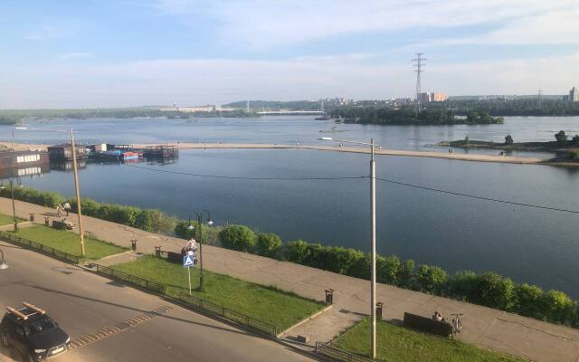 Apartment on Verkhnyaya Naberezhnaya
