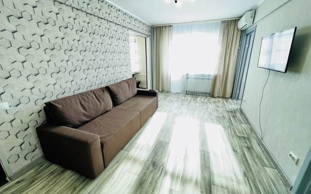 3kh Komnatnaya Kvartira U Zhd Vokzala Flat