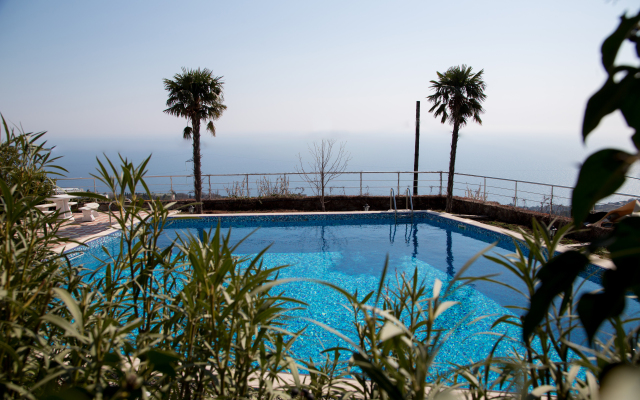 Chizhik Pyizhik Mini-Hotel