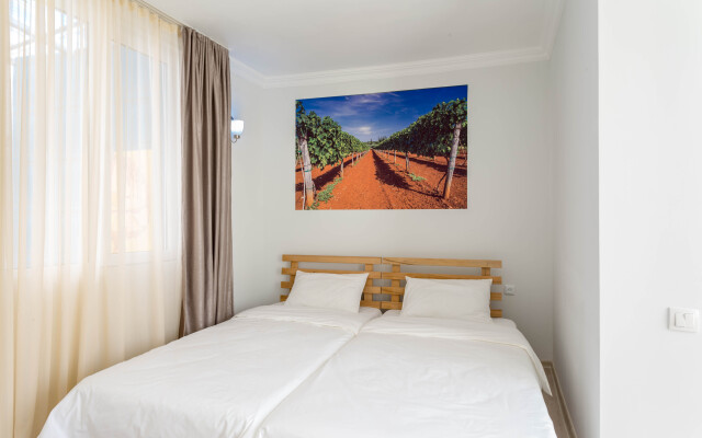 Tato Hotel