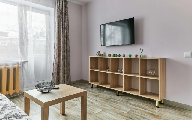 Na Suvorovskoy 3k4 Flat