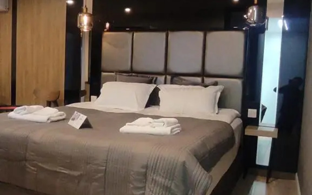 Garden Lounge Hotel