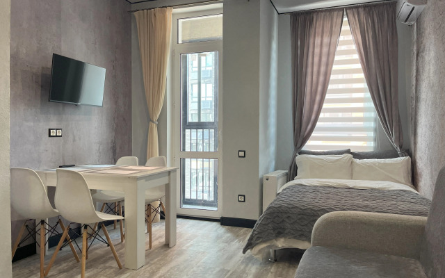 Royal Energy Flat
