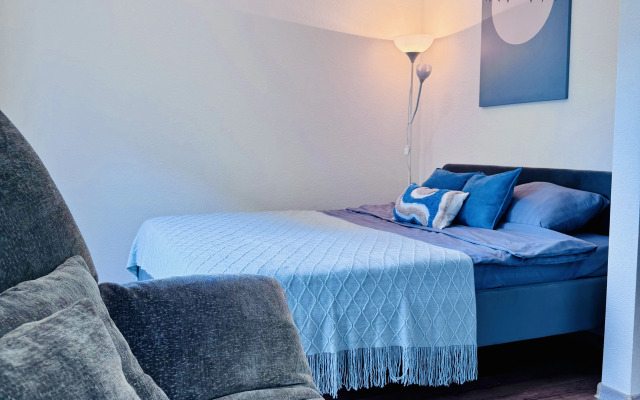 Квартира Шикарная Студия с Французским Балконом в Сердце Европейского