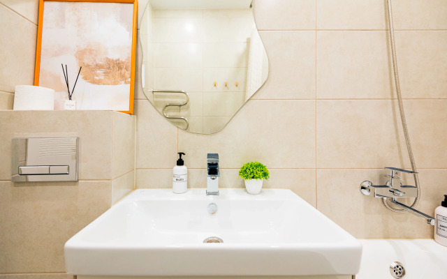 S Shirokoy Krovatyyu Na Prokopyeva 11 Ot Rentap Apartment