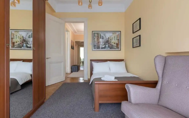 Apartments Standartnye S 3 Spalnyami I Balkonom