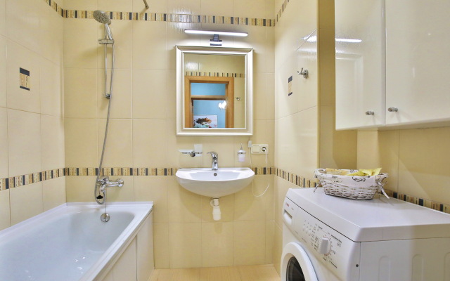 Апартаменты на проспекте Космонавтов 61