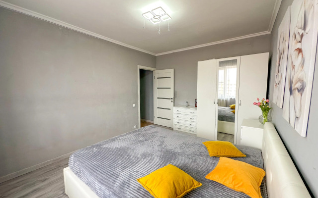 Апартаменты Ульянова 53 3-х Комнатные Альфагид