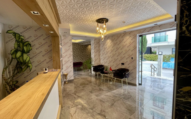 BLOOMTALYA Hotel