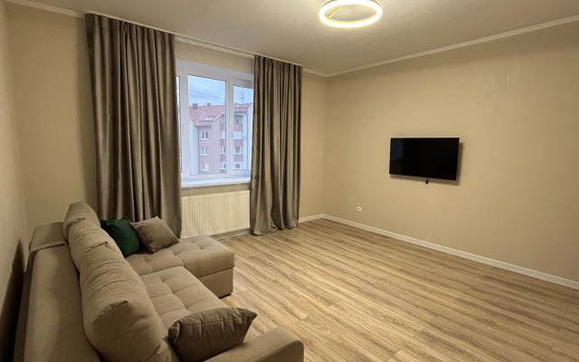 Uyutnaya U Letnego Ozera Flat