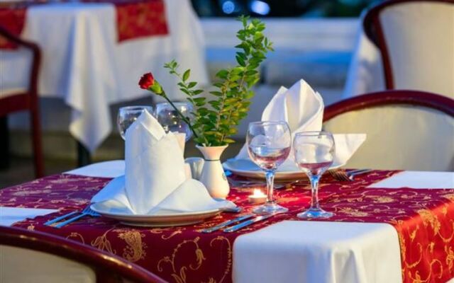 Ozkaymak Marina Hotel
