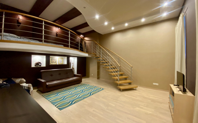 Trekhkomnatnye U Griffonov Apartments