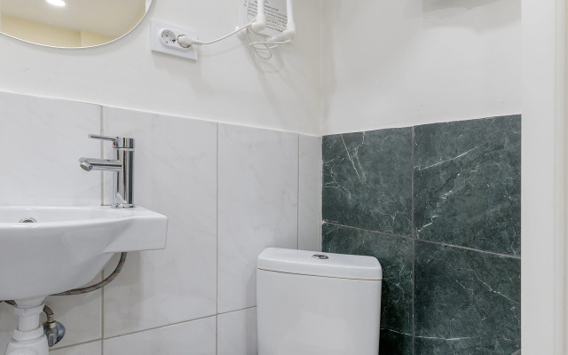 Апартаменты Двухместные без окна 7