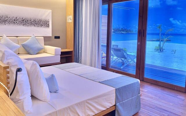 Cinnamon Velifushi Maldives Hotel