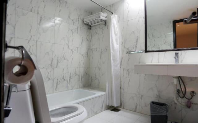 Orchid Business Hotel
