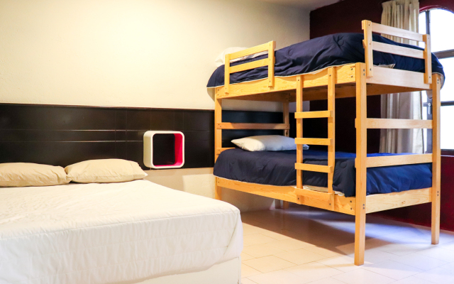 Хостел Tres Piedras Roramundos