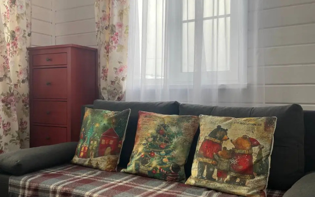 Частный дом стильный рядом с источником