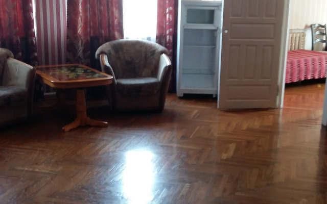 Отель Колос