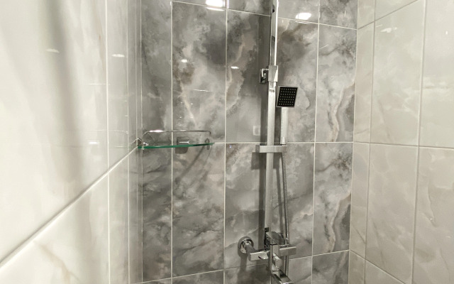 Апартаменты с кроватью 180 см и балконом, с 14 по 17 этаж