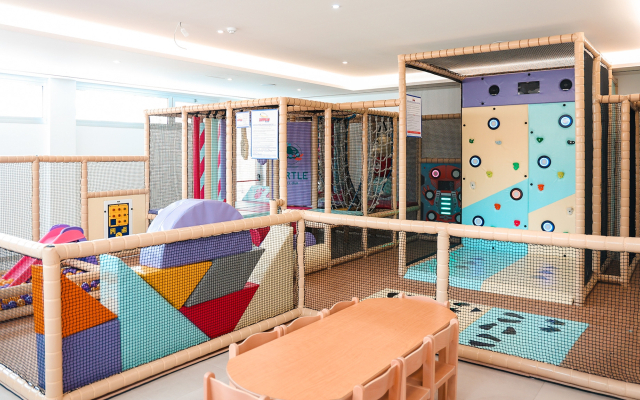 Cavo Maris Beach Hotel