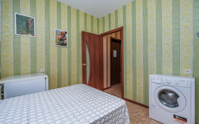 ryadom s Mntk im. Fedorova i Sk Zarya Flat