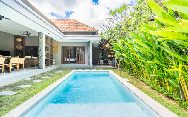 River with Private Pool Villa