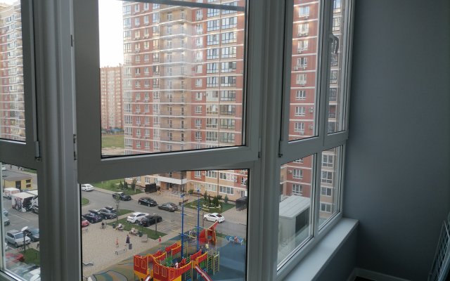 Na Geroyev-Razvedchikov 6/4 Serdtse Parka Apartments