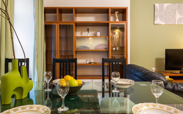 Апартаменты С видом на набережную Фонтанки