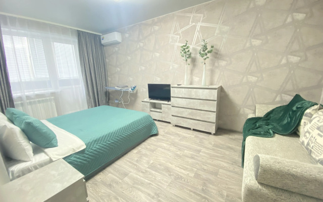 Апартаменты 1-комн Квартира 41кв.м, возле ТЦ Сити Парк ул. Севастопольская д.25 В