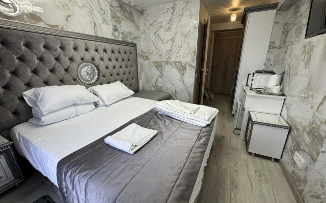 3-Kh Mestnye u Chernogo Morya Lenina 219/5 Apartments