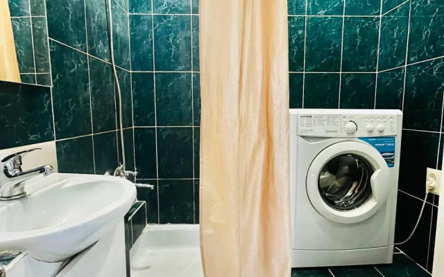 Апартаменты на Комиссара Московского 12