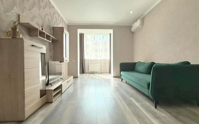 Квартира Большая Двухкомнатная в Центре Города