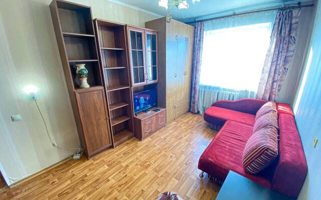 Kvartira V Shagovoy Dostupnosti Do Naberezhnoy Na Ul. Krasnoarmeyskoy Flat
