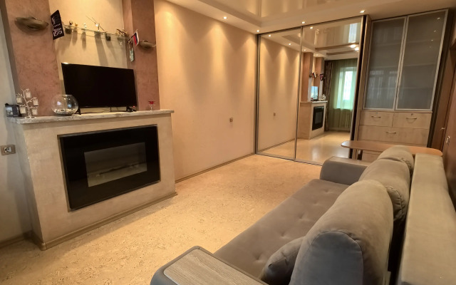 Квартира Счастливая Матрешка Двушка с Камином на Исакогорке