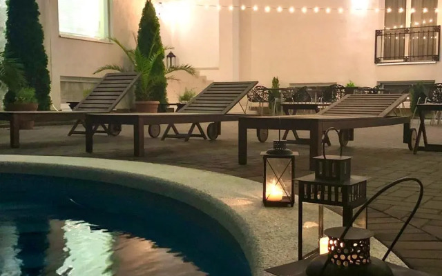 Golubaya Laguna Hotel