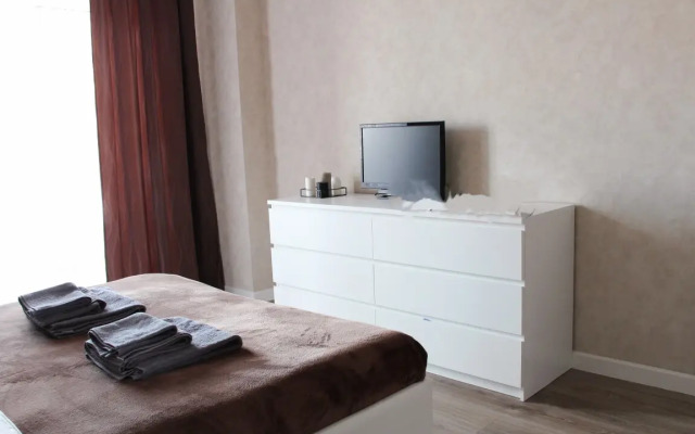 Апартаменты Stepanenkov на 2-ой Обской 154 на 16 этаже