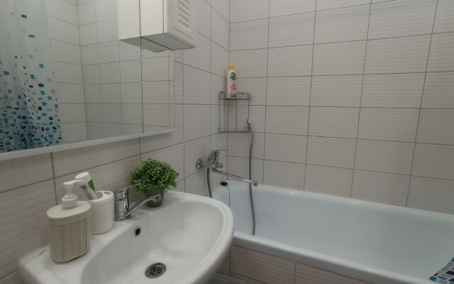 Live-In-Comfort Na Vysotnoy 9-17 Flat