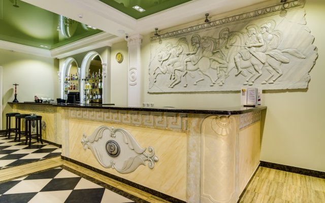 Palazzo Hotel