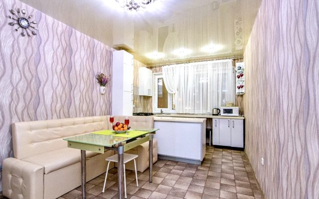 Fsf V Tsentre Optimistov Beskontaktny Zaezd  Apartments